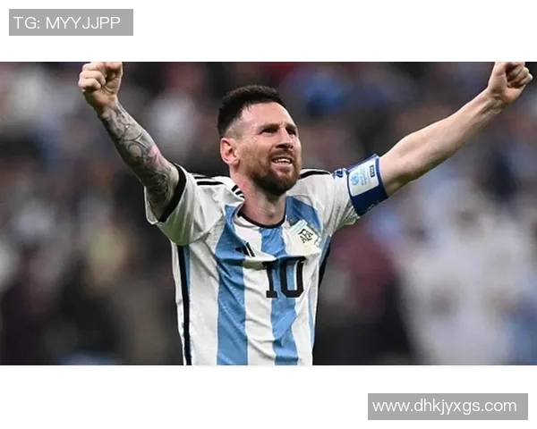 球王罗纳尔迪尼奥如何用魅力与技艺赢得全球球迷的热爱与追捧