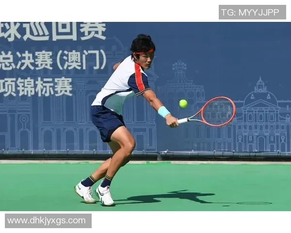 上港与大连激战正酣直播盛况尽在眼前精彩赛事不容错过