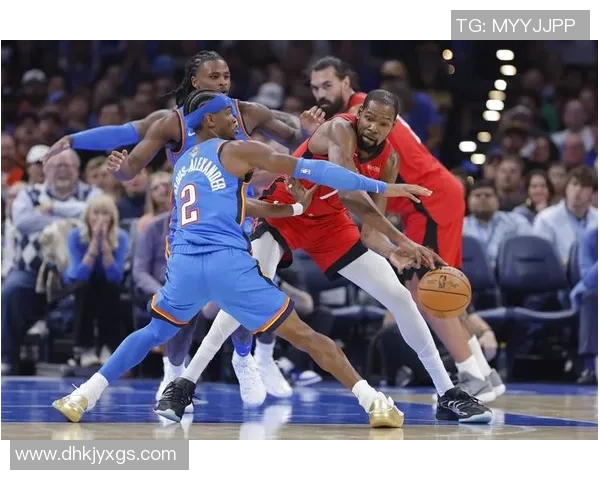 火箭与雷霆季后赛对决精彩回顾及赛季表现分析 火箭与雷霆季后赛对决精彩回顾及赛季表现分析